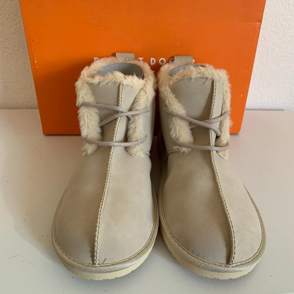 Rocket Dog NEW Serenity Suede Comfort Warm Winter Ankle Snow Boots Buff 8M - Picture 1 of 5